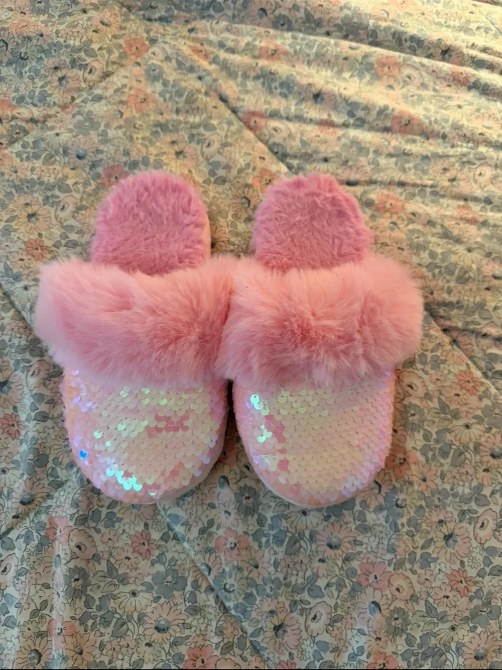 Pink Sequin Faux-Fur Kids Slippers size 11/12